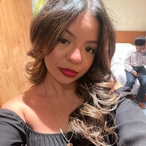 Meet your Posher, Hailey